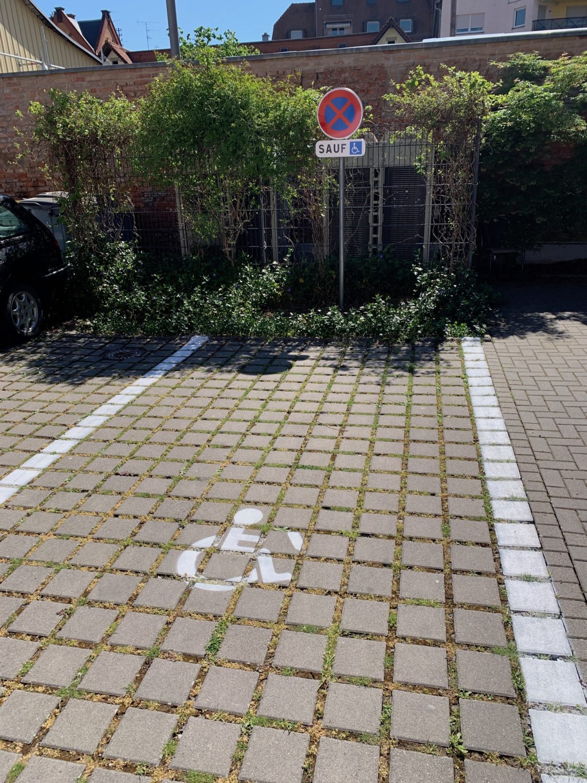 place-de-parking-PMR-1200x1600.jpg