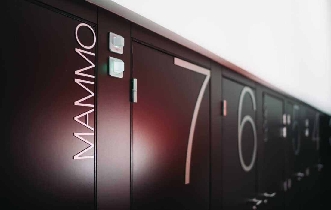 5df803b9100000382ba6b0c3